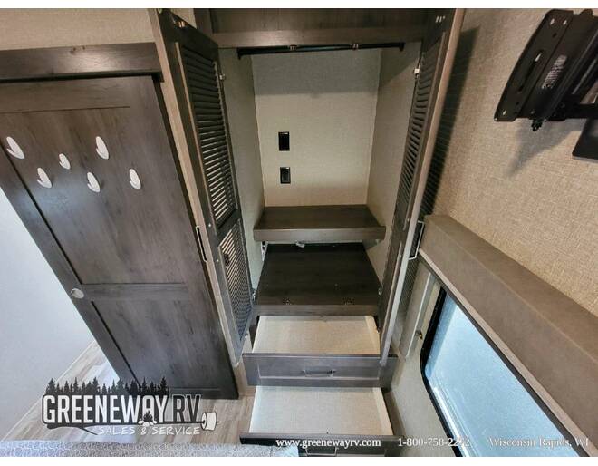 2020 Grand Design Reflection 297RSTS Travel Trailer at Grand Design - Greeneway RV STOCK# 11064A Photo 33