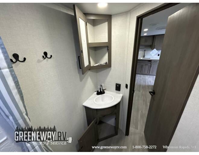 2025 Grand Design Transcend Xplor 26BHX Travel Trailer at Grand Design - Greeneway RV STOCK# 11239 Photo 14