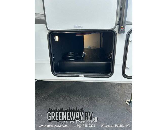 2025 Grand Design Reflection 150 260RD Fifth Wheel at Grand Design - Greeneway RV STOCK# 11250 Photo 4