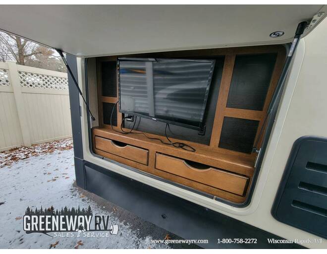 2018 Grand Design Reflection 297RSTS Travel Trailer at Grand Design - Greeneway RV STOCK# 11242A Photo 7