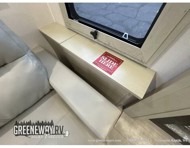 2025 Grand Design Solitude 310GK Fifth Wheel at Grand Design - Greeneway RV STOCK# 11304 Photo 18