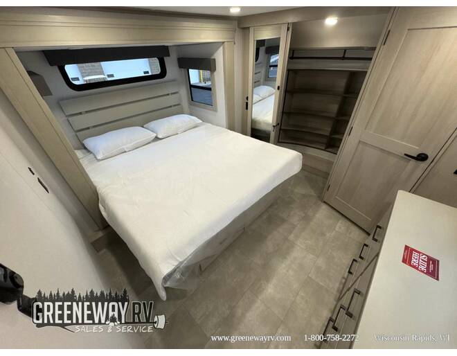 2025 Grand Design Solitude 310GK Fifth Wheel at Grand Design - Greeneway RV STOCK# 11304 Photo 36